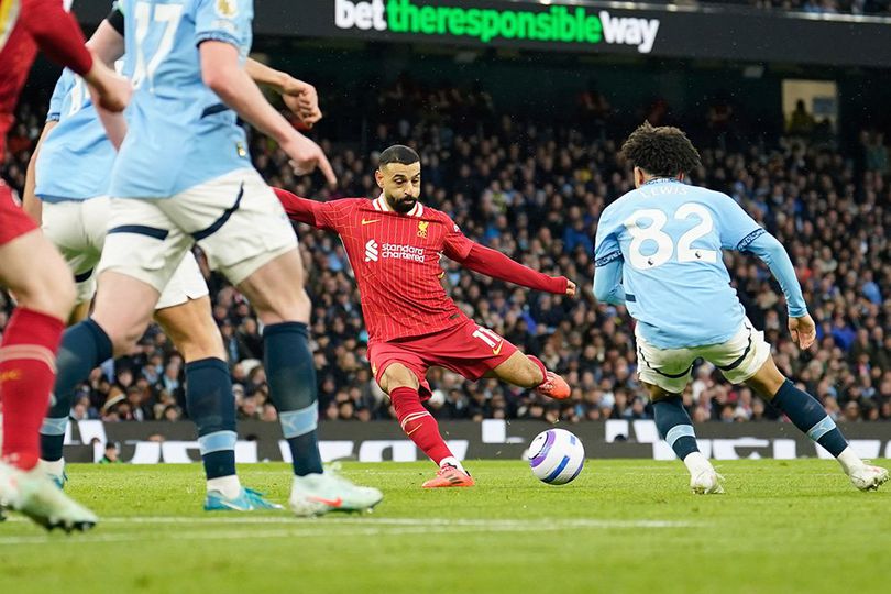Mohamed Salah di laga Manchester City vs Liverpool, Premier League 2024/2025 (c) AP Photo/Dave Thompson