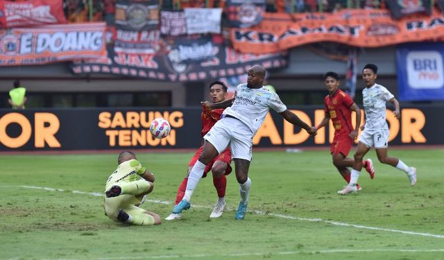 Persija Jakarta vs Persib Bandung Imbang 2-2