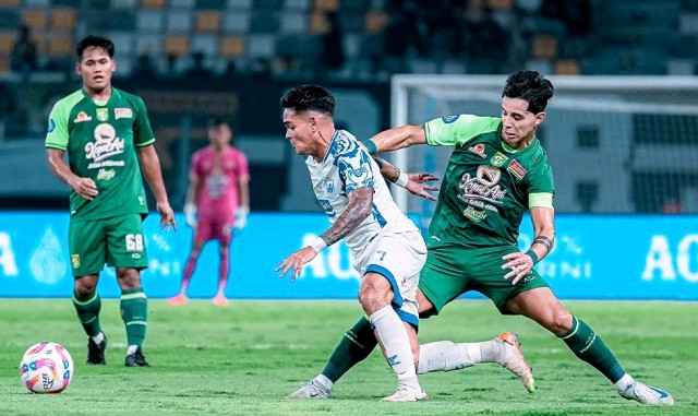 Persebaya Surabaya vs PSIS Semarang