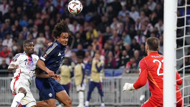 Lyon vs Manchester United 2-2 Highlights
