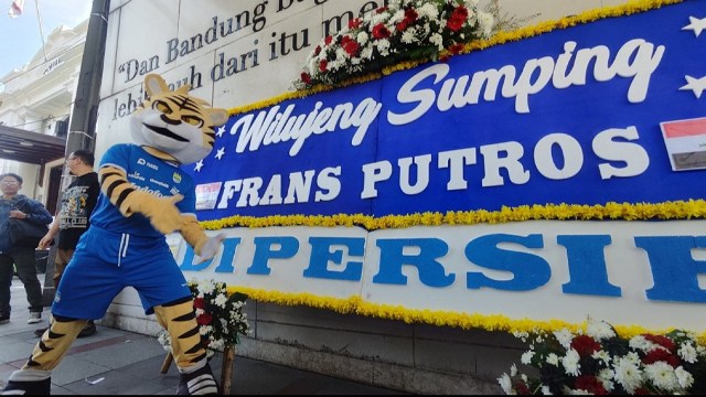 Resmi, Persib Bandung Rekrut Bek Timnas Irak Frans Putros
