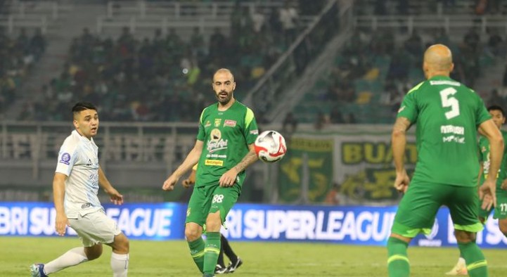 Persebaya Surabaya vs PSIM Yogyakarta