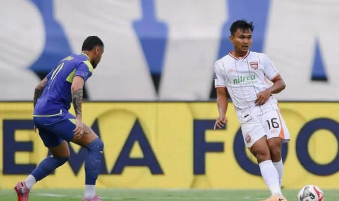 Arema FC vs Borneo FC