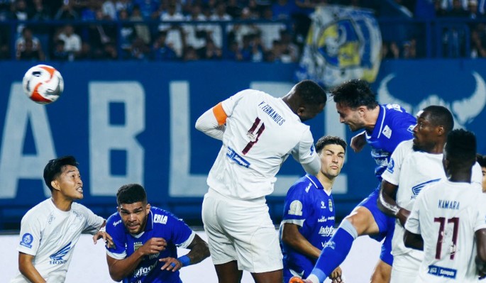 Persib Bandung vs PSM Makassar