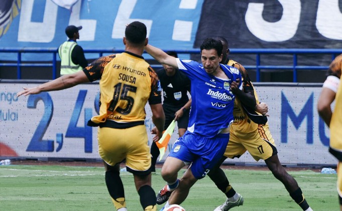 Persib Bandung vs Persija Jakarta