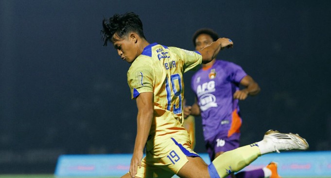 Persik Kediri vs Persib Bandung