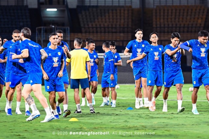 Susunan Pemain Persib Bandung vs Madura United,