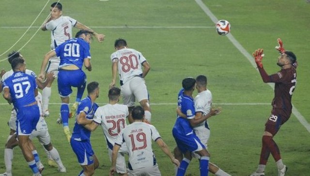 Persib Bandung vs Persita Tangerang