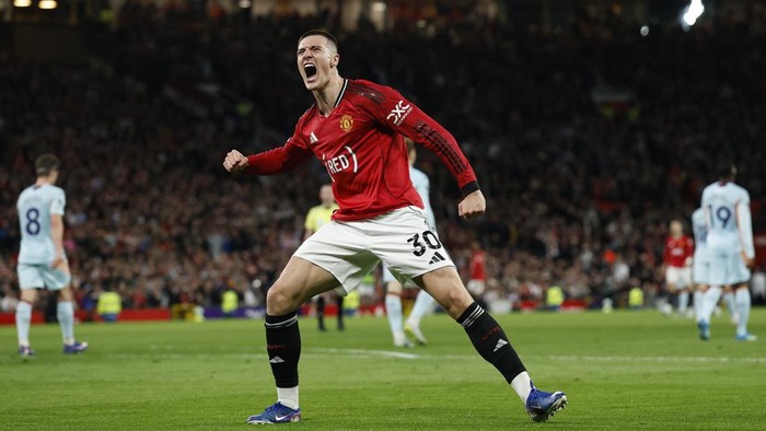 Manchester United Vs Brentford 2-1 Highlights