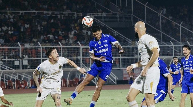 Bhayangkara FC vs Persib Bandung