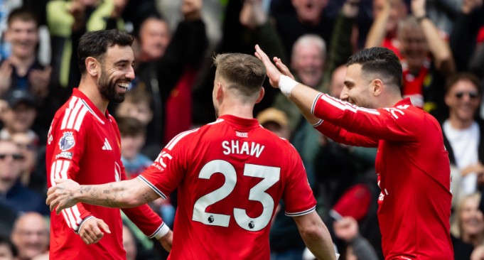 Manchester United Vs Nottingham Forest 3-2 Highlights