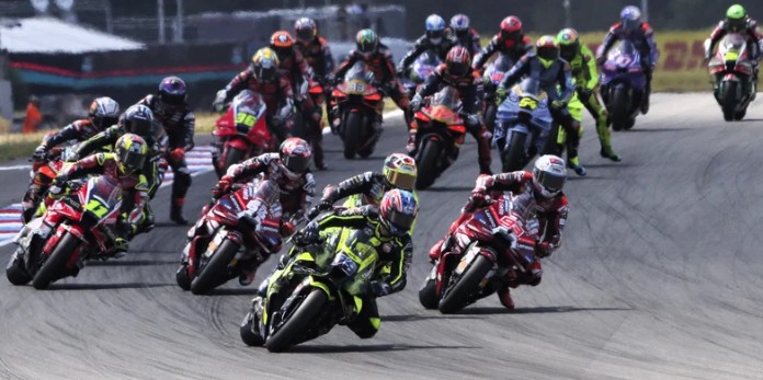 Hasil MotoGP Ceko 2026: Marc Marquez Juara, Bezzecchi Kena Sanksi